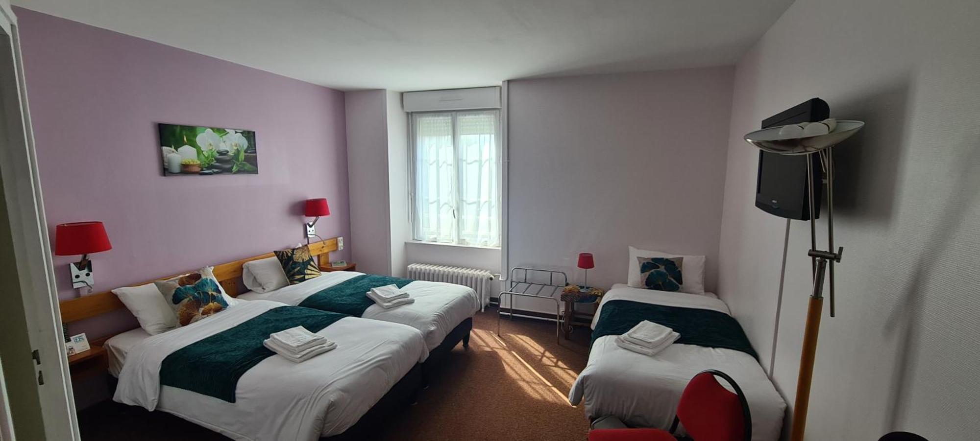 Le 120 - Groupe Logis Hotels - Ex Auberge La Terrasse La Châtaigneraie エクステリア 写真