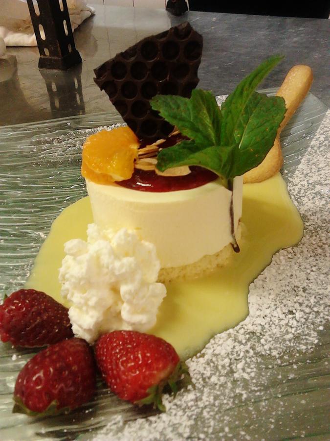 Le 120 - Groupe Logis Hotels - Ex Auberge La Terrasse La Châtaigneraie エクステリア 写真