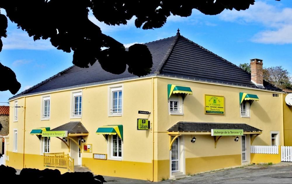 Le 120 - Groupe Logis Hotels - Ex Auberge La Terrasse La Châtaigneraie エクステリア 写真